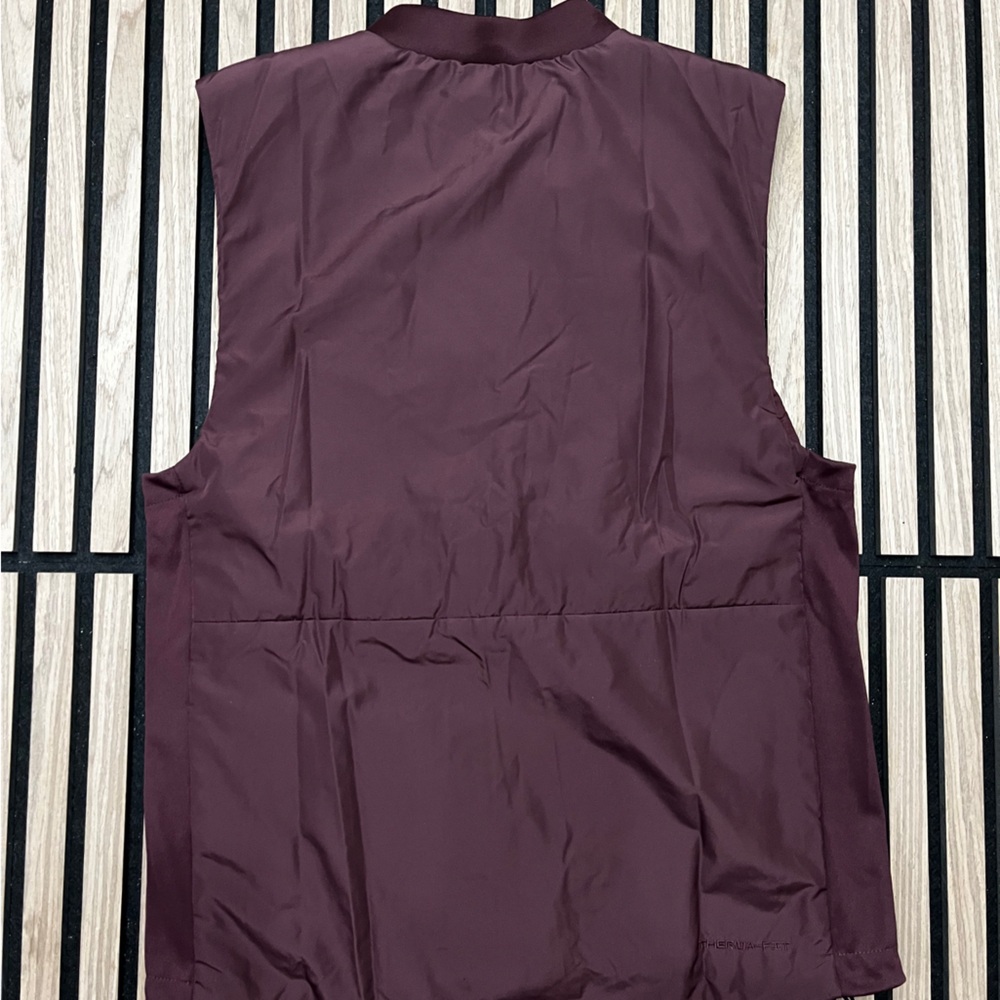 Nike Therma-FIT Unlimited Training Vest FB7553-652 Burgundy NWT Mens Size S - Picture 3 of 3
